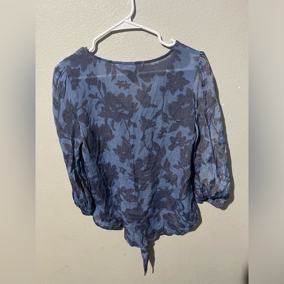 Olivia & Martin‎ Peasant Top Blouse Boho Sheer Blue Floral  Size Small - Picture 3 of 3